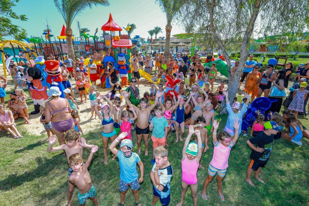 Titanic Palace Families And Couples Only Hurghada Ngoại thất bức ảnh Aqua Park