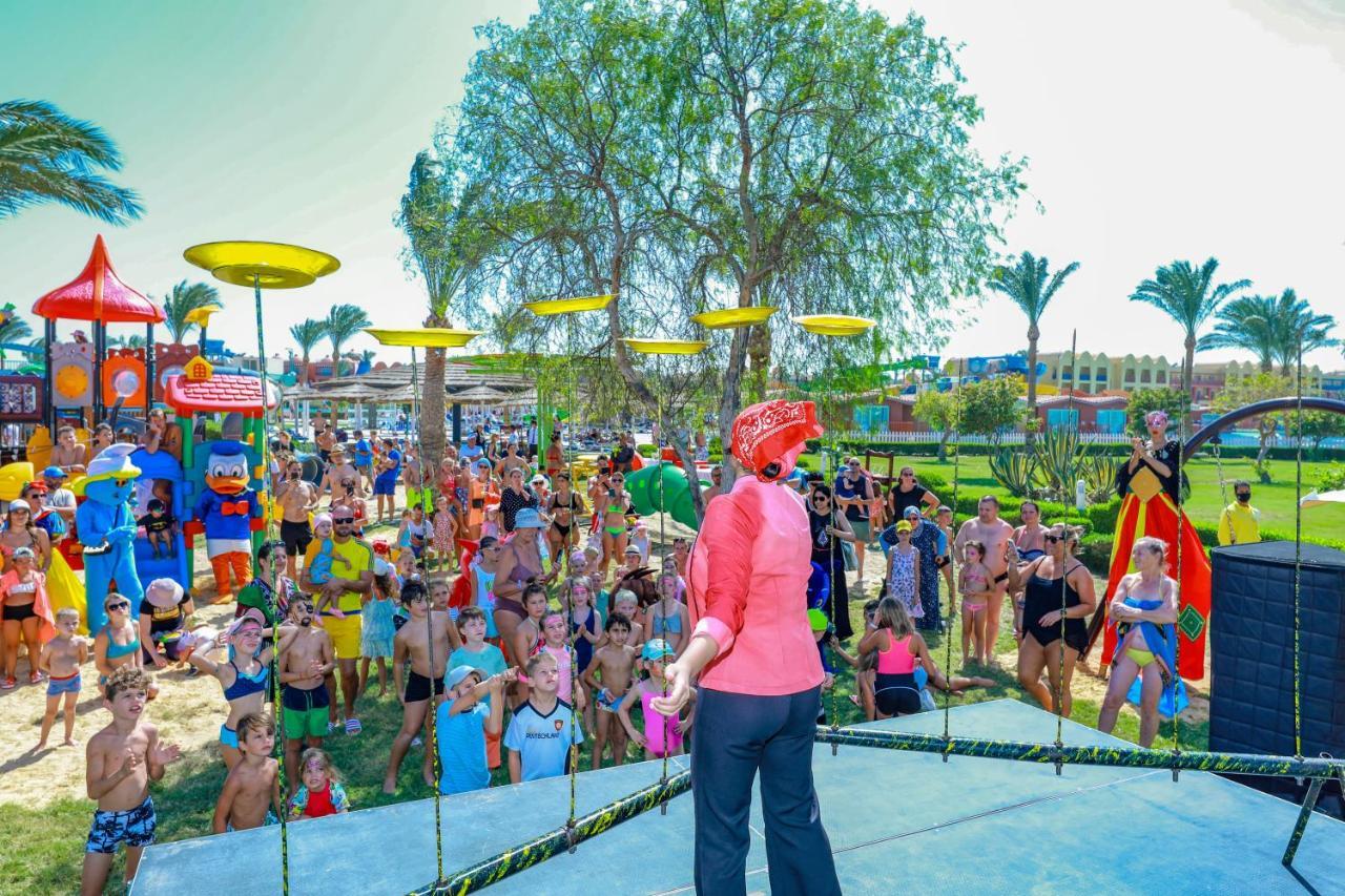 Titanic Palace Families And Couples Only Hurghada Ngoại thất bức ảnh Opening ceremony of Legoland Egypt
