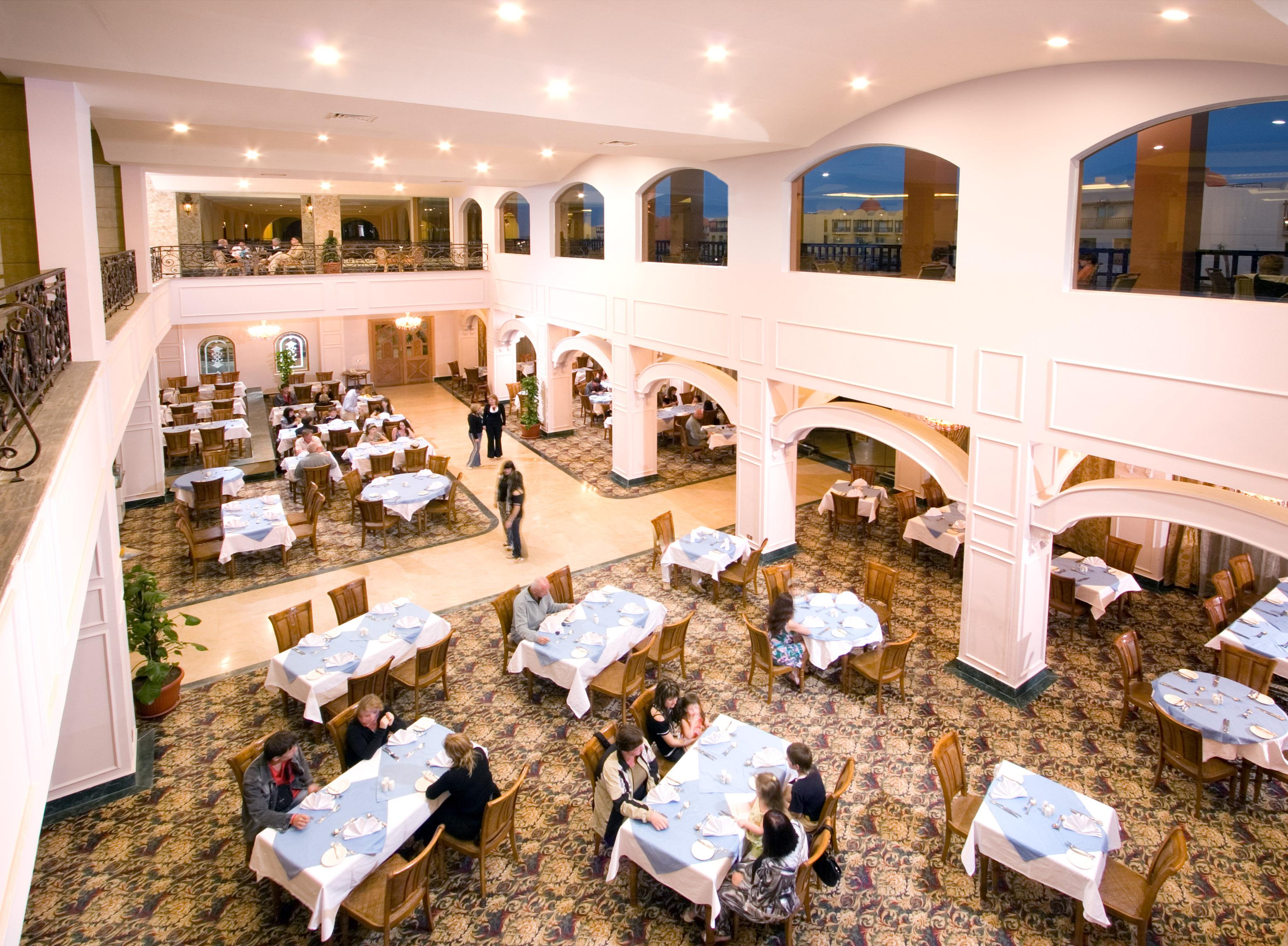 Titanic Palace Families And Couples Only Hurghada Ngoại thất bức ảnh The restaurant at the hotel