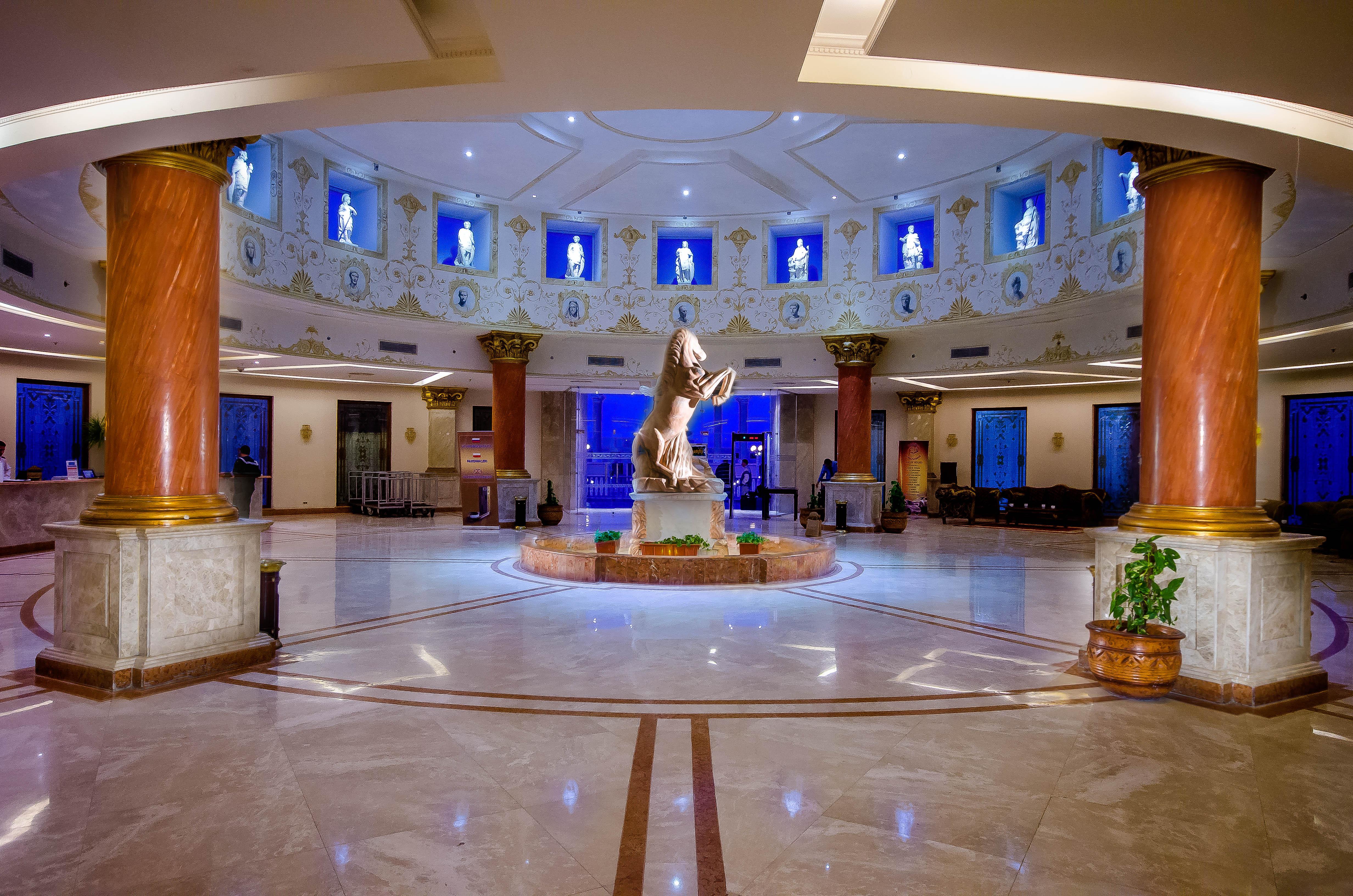 Titanic Palace Families And Couples Only Hurghada Ngoại thất bức ảnh Lobby of the hotel