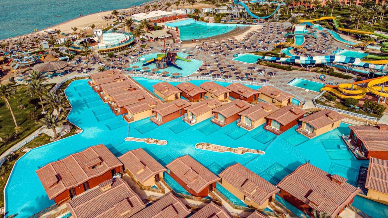Titanic Palace Families And Couples Only Hurghada Ngoại thất bức ảnh Aerial view of the resort